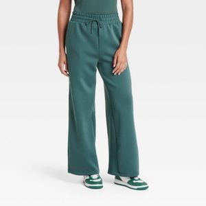 NWT Women's Airy Sleek High-Rise Wide Leg Sweatpants All In Motion Dark Green